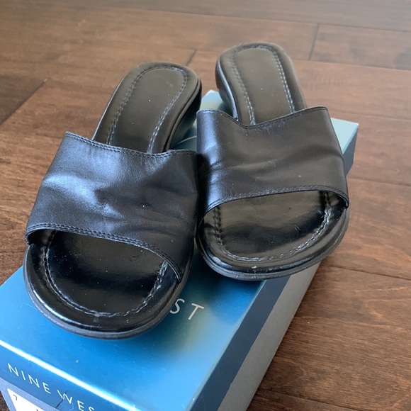 NINE WEST Leather Short Wedge Sandals Size 7 - Picture 2 of 16